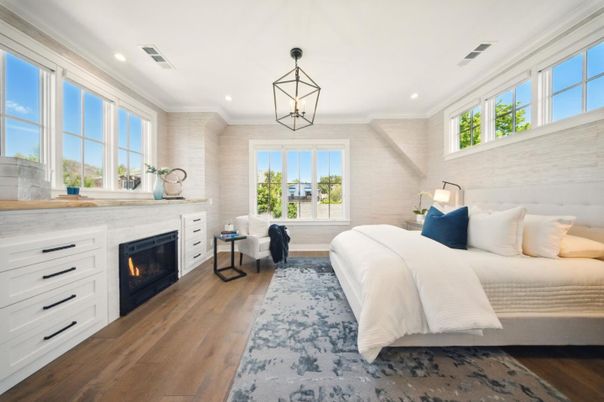 Bedroom, Fireplace, Interior, Pendant Lights, Recessed Lighting, Wood Texture Flooring