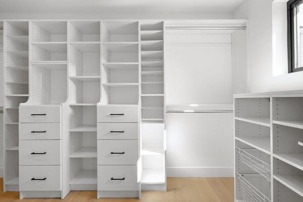 Interior, Walk-in Closets, Wood Texture Flooring