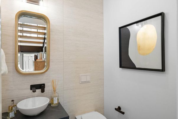 Bathroom, Interior
