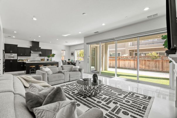 Interior, Kitchen, Living room, Recessed Lighting, Stainless Steel Appliances