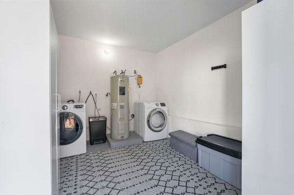 Interior, Utility Closets, Washer
