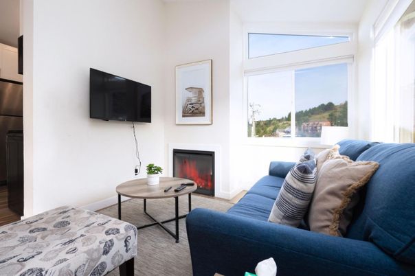 Fireplace, Interior, Living room