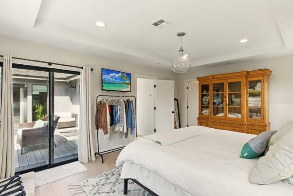 Bedroom, Interior, Pendant Lights, Recessed Lighting, Wood Texture Flooring