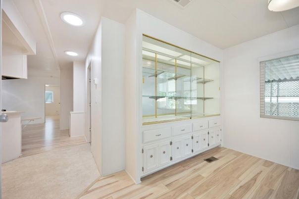 Interior, Recessed Lighting, Wood Texture Flooring