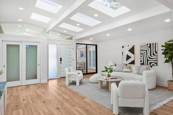 Interior, Living room, Recessed Lighting, Wood Texture Flooring