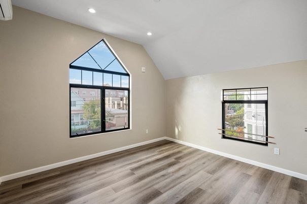 Empty room, Interior, Recessed Lighting, Wood Texture Flooring
