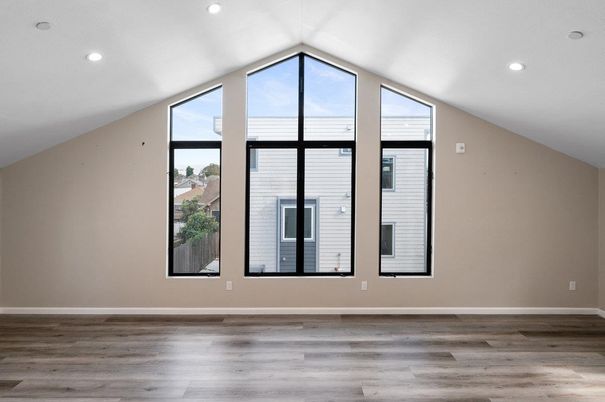 Empty room, Interior, Recessed Lighting, Wood Texture Flooring