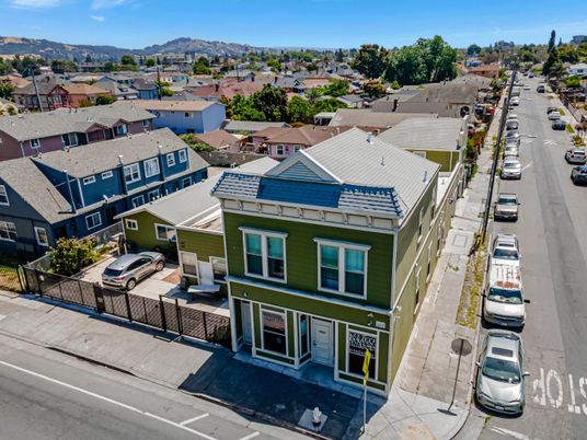 Exterior, Drone