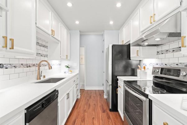 Interior, Kitchen, Recessed Lighting, Wood Texture Flooring