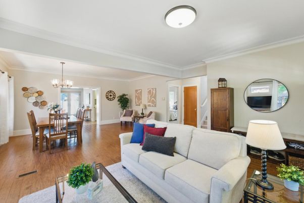 Chandelier, Dining room, Interior, Living room, Wood Texture Flooring
