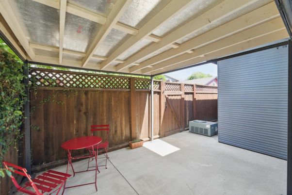 Exterior, Hot Tub