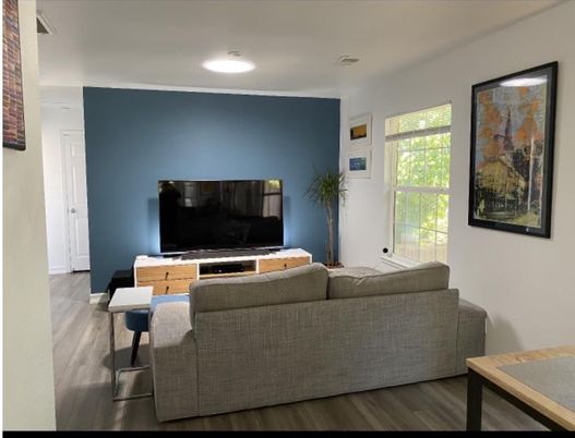 Interior, Living room, Recessed Lighting, Wood Texture Flooring