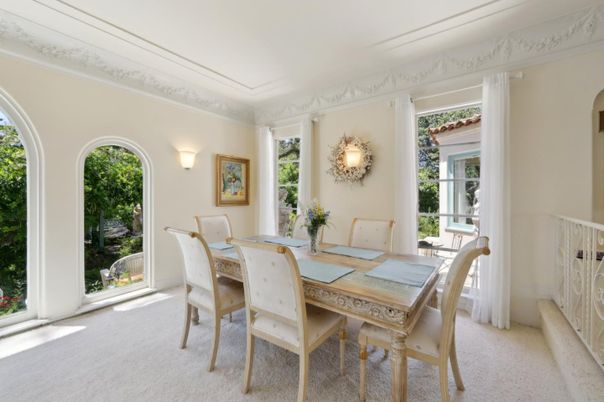 Dining room, Interior
