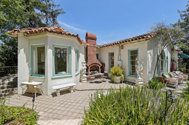 Exterior, Fireplace