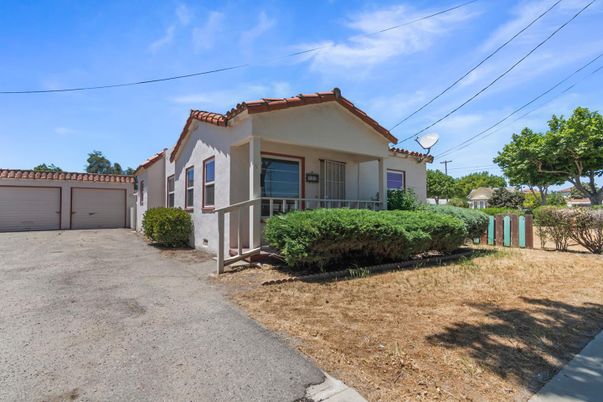 Backyard, Detached Garage, Exterior