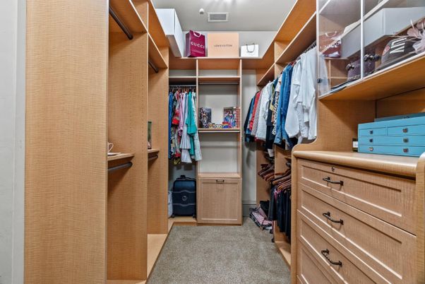 Interior, Walk-in Closets