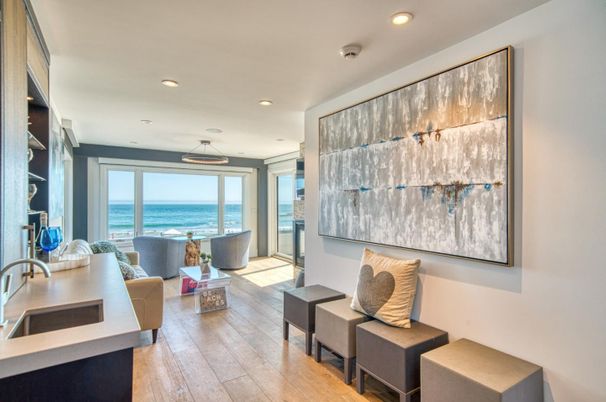 Interior, Recessed Lighting, Water, Wood Texture Flooring