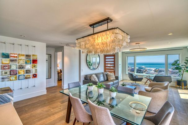 Chandelier, Dining room, Interior, Living room, Recessed Lighting, Water, Wood Texture Flooring