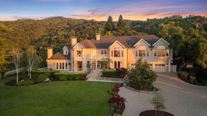 Backyard, Exterior, Facade, Farmhouse