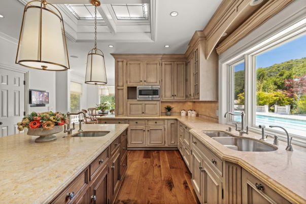 Interior, Pendant Lights, Wood Texture Flooring