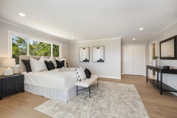 Bedroom, Interior, Recessed Lighting, Wood Texture Flooring