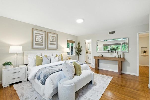 Bedroom, Interior, Recessed Lighting, Wood Texture Flooring