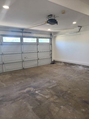 Garage, Interior, Recessed Lighting