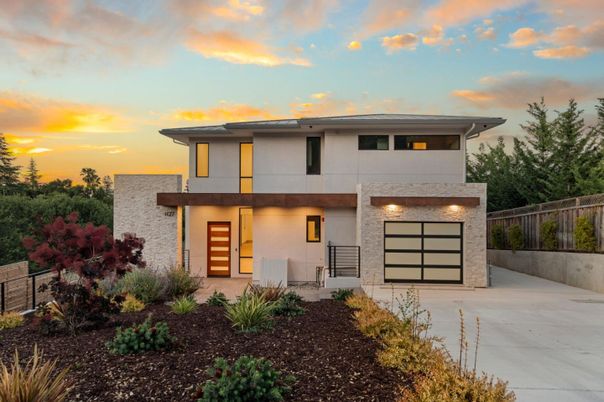 Attached, Exterior, Facade, Modern