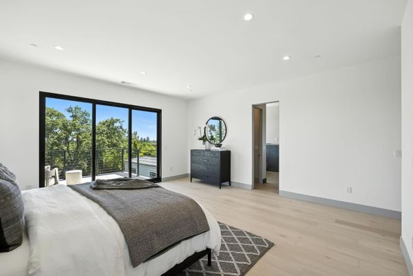 Bedroom, Interior, Recessed Lighting, Water, Wood Texture Flooring