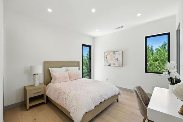 Bedroom, Interior, Recessed Lighting, Wood Texture Flooring