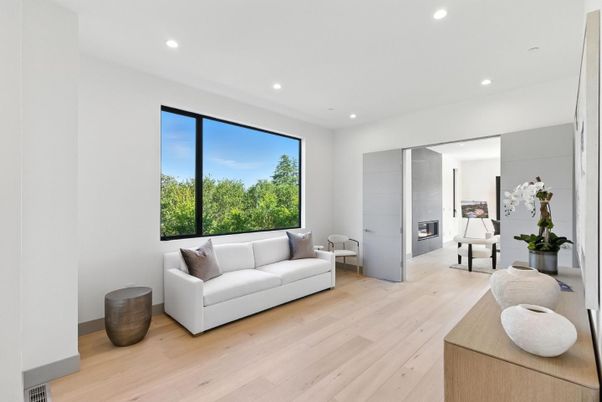 Interior, Living room, Recessed Lighting, Wood Texture Flooring