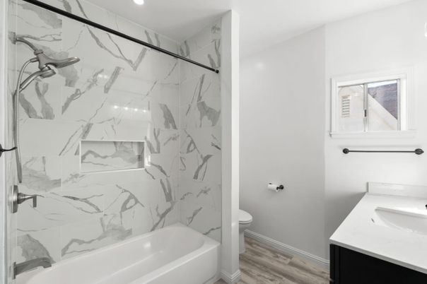 Bathroom, Interior, Marble Walls, Recessed Lighting, Wood Texture Flooring
