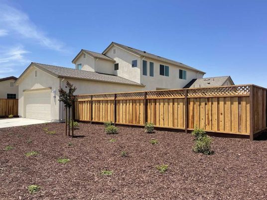 Backyard, Detached Garage, Exterior