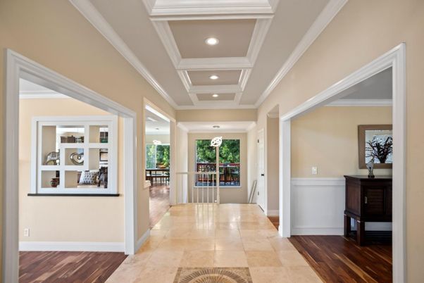 Interior, Recessed Lighting, Wood Texture Flooring