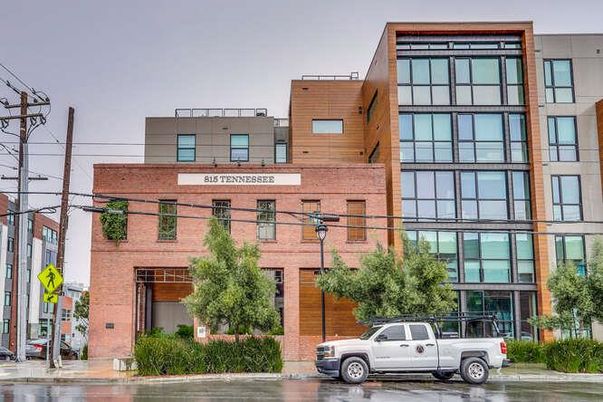 Exterior, Facade, Brick Facade, Rowhouse