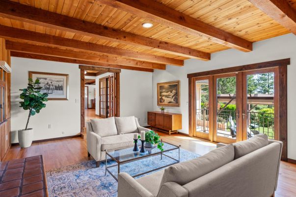 Interior, Living room, Recessed Lighting, Wooden Beams, Wooden Ceilings, Wood Texture Flooring