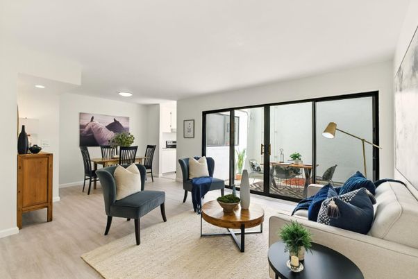 Dining room, Interior, Living room, Recessed Lighting, Wood Texture Flooring
