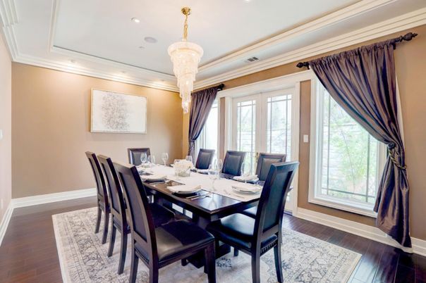 Chandelier, Dining room, Interior, Recessed Lighting, Wood Texture Flooring