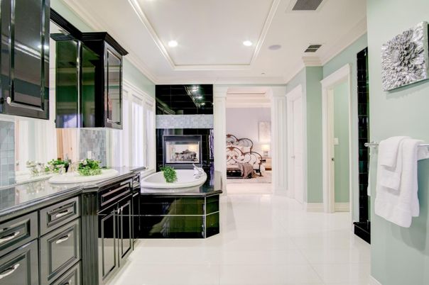 Bathroom, Fireplace, Interior, Recessed Lighting