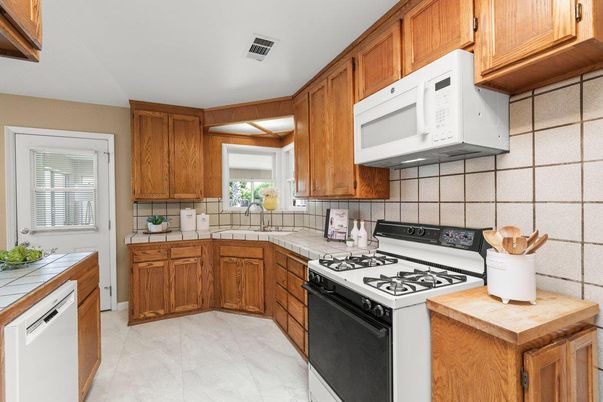 Interior, Kitchen, Tile Countertops