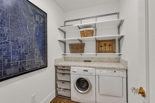Interior, Washer, Wood Texture Flooring