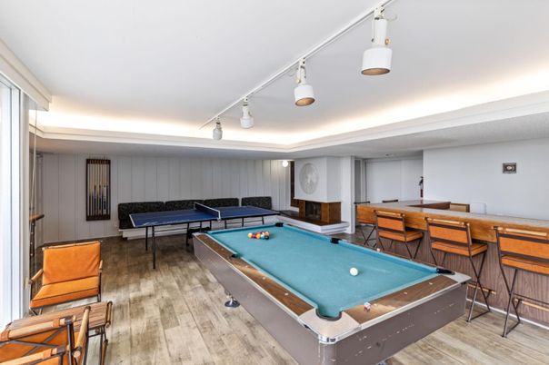 Billiard Table, Game Room, Interior, Wood Texture Flooring