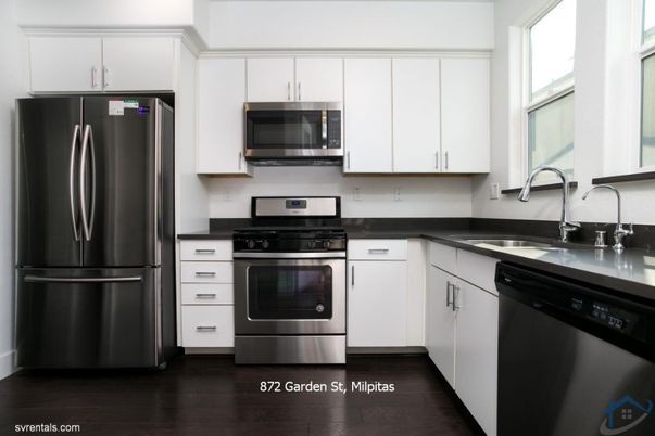 Interior, Kitchen, Stainless Steel Appliances, Wood Texture Flooring