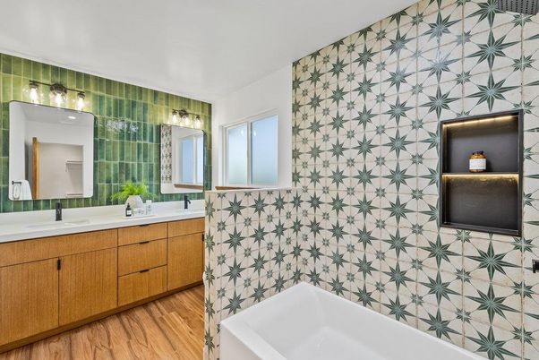 Bathroom, Dual Sink Vanities, Interior, Wood Texture Flooring