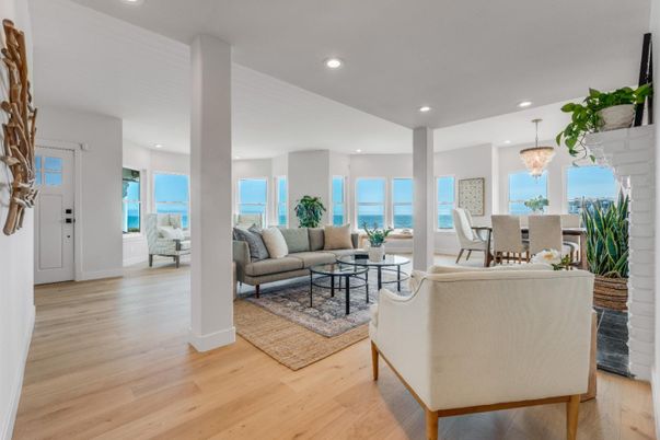 Dining room, Interior, Living room, Pendant Lights, Recessed Lighting, Water, Wood Texture Flooring
