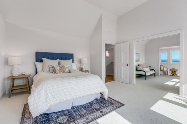 Bedroom, Interior, Water