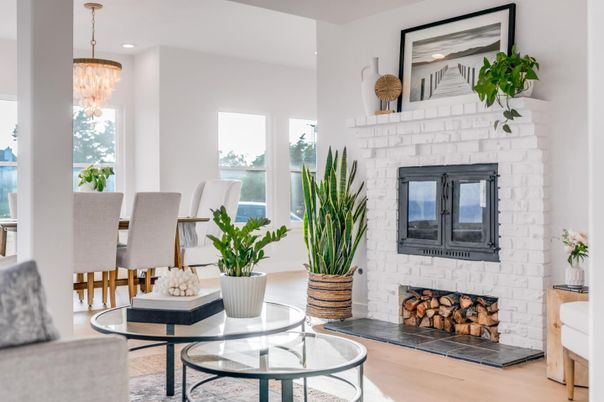 Chandelier, Dining room, Fireplace, Interior, Recessed Lighting