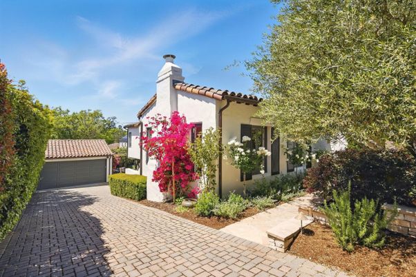 Detached Garage, Exterior