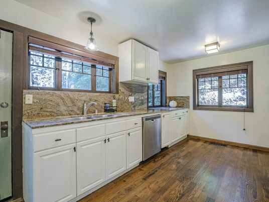 Interior, Kitchen, Pendant Lights, Wood Texture Flooring