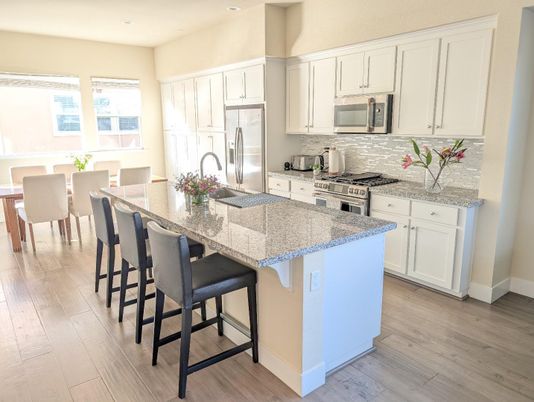 Dining room, Interior, Kitchen, Recessed Lighting, Stainless Steel Appliances, Wood Texture Flooring